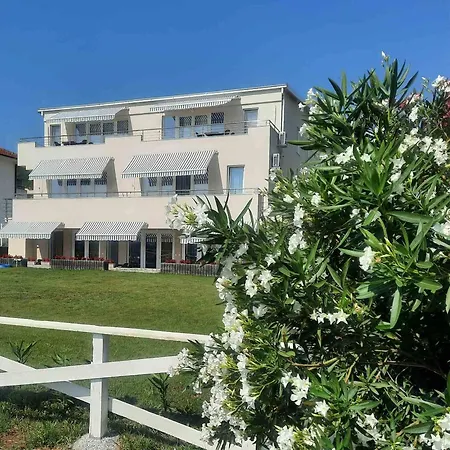 B&B Apartments Dojran Exterior photo